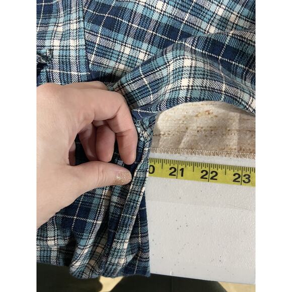 Red Head Mens Flannel Shirt Size Medium Button Down Blue Plaid Top Long Sleeve - Picture 3 of 11